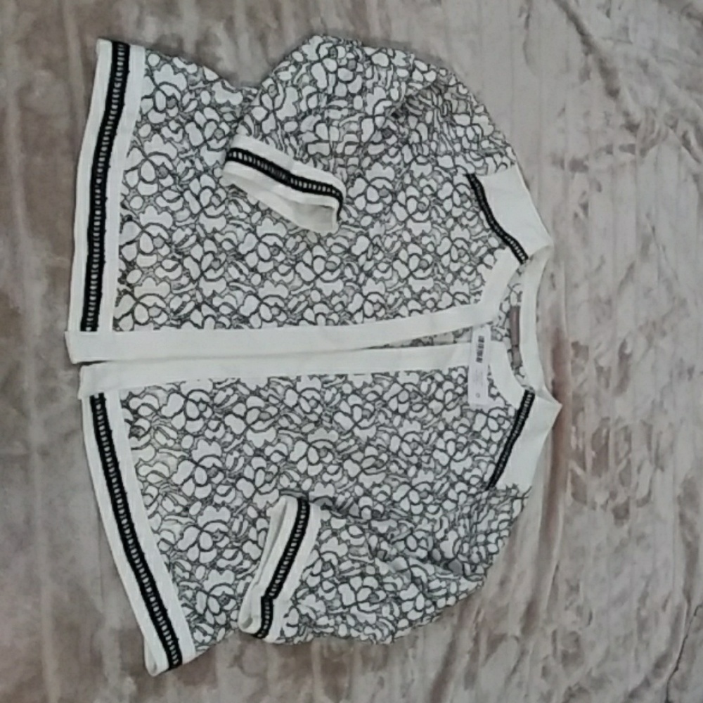 🆕 Chico's Lace Blazer